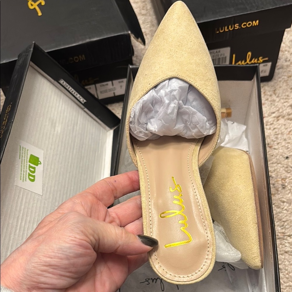 Lulu’s Elegant “Leightonn” Nubuck Pointed Toe Women's Mules - Picture 5 of 11